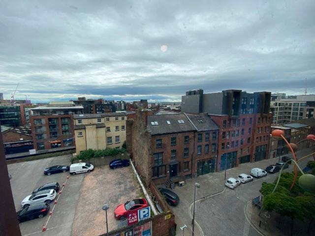 Studio for rent in Ropewalks, Calderstones