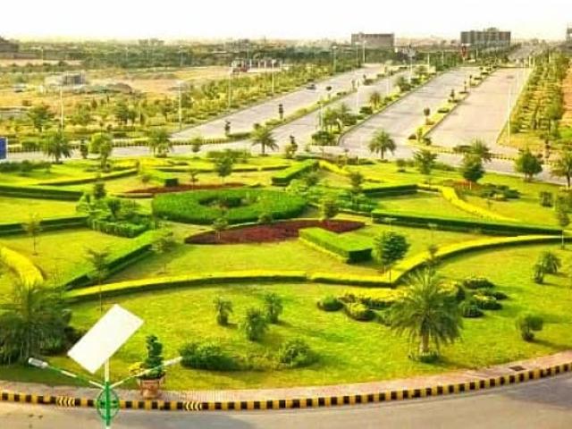 Land for sale in Gulberg Markaz, Zone 5