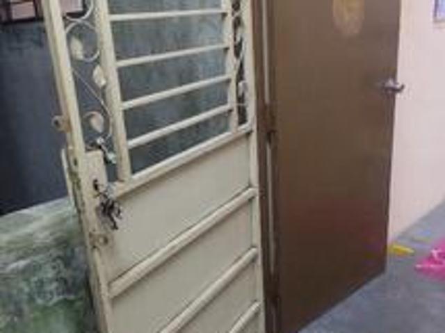 Apartment for sale in Port Klang, Selangor