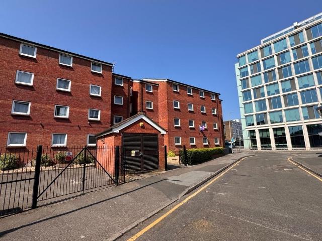 House for rent in Spring Park, Luton