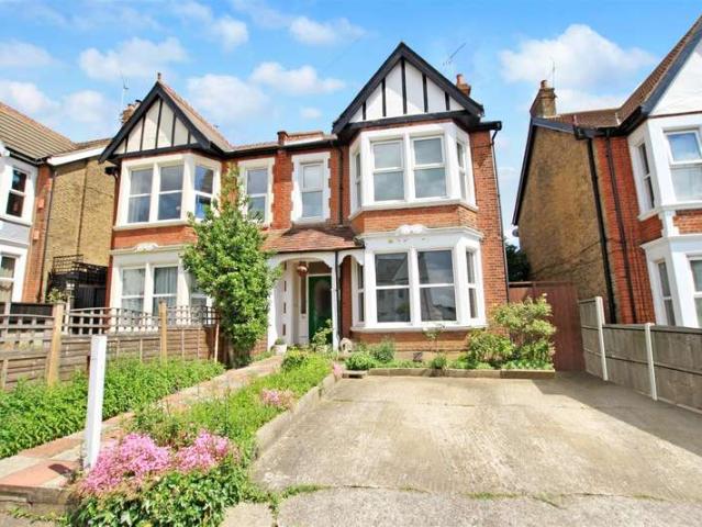 Apartment for sale in Westcliff-on-Sea, Southend-on-Sea