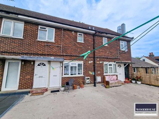 Apartment for sale in Broxbourne, Hertfordshire