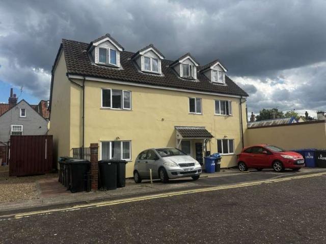 Apartment for sale in Eastbridge, Suffolk