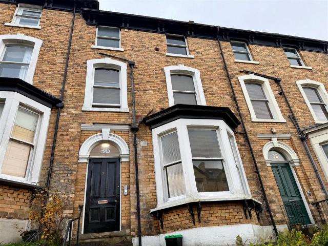 Flat for sale in South Cliff, Kepwick
