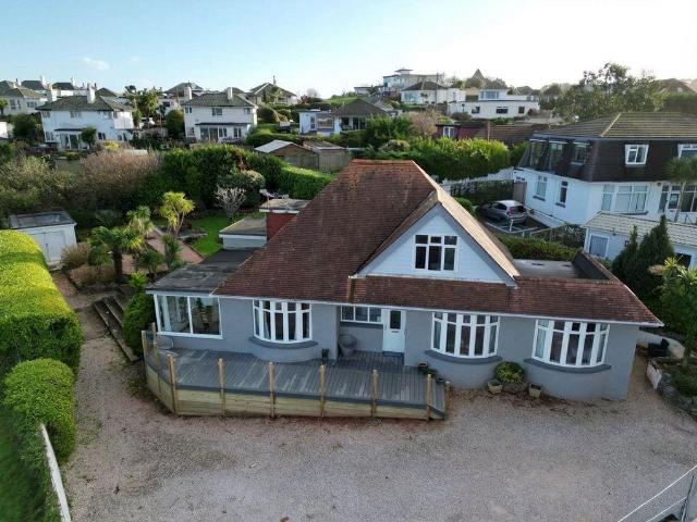 Flat for sale in Three Beaches, Livermead