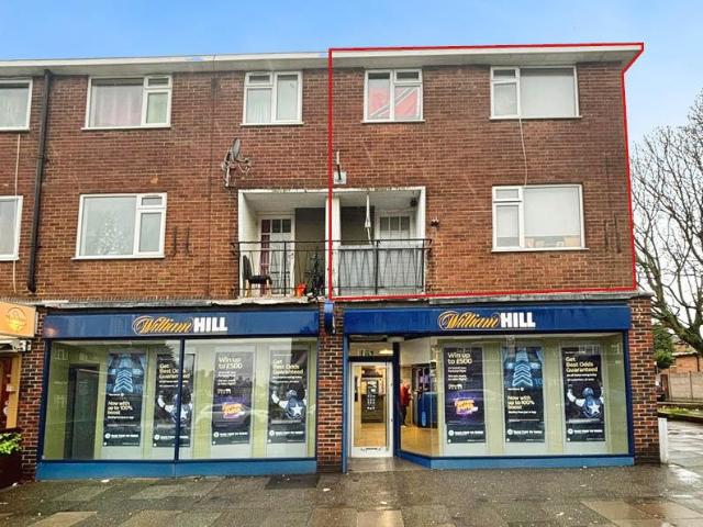 Flat for sale in Middle Park, Greater London