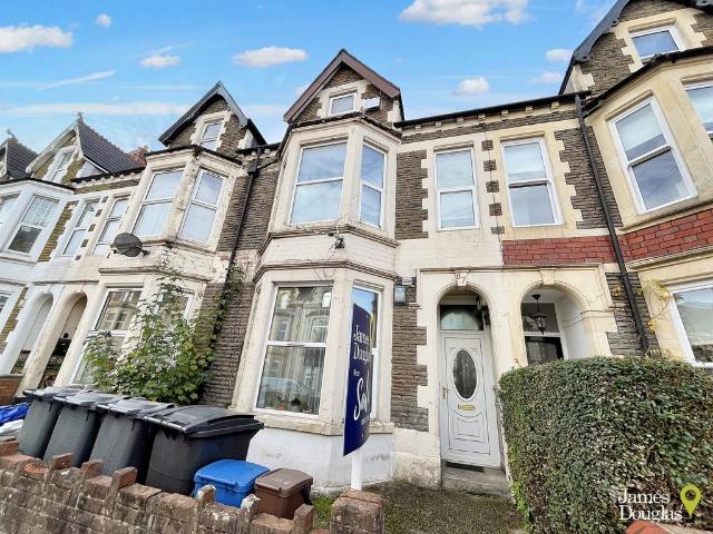 Flat for sale in Plasnewydd, Falcon Lodge