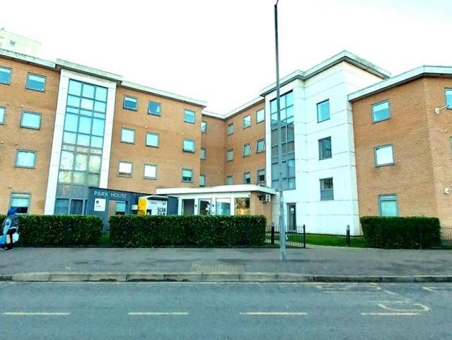 Flat for sale in Spring Park, Luton