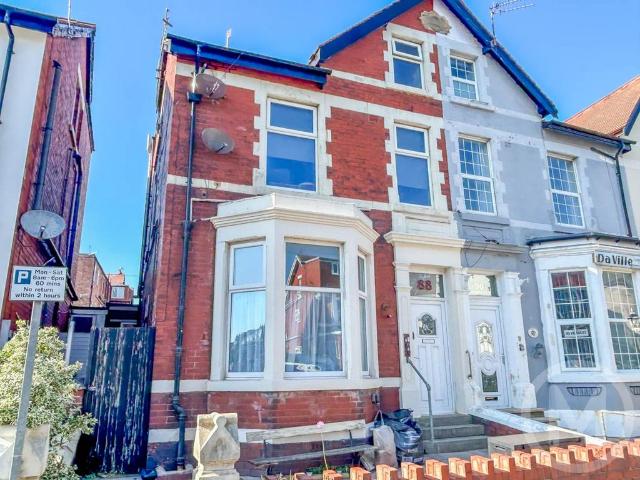Flat for sale in Revoe, Blackpool