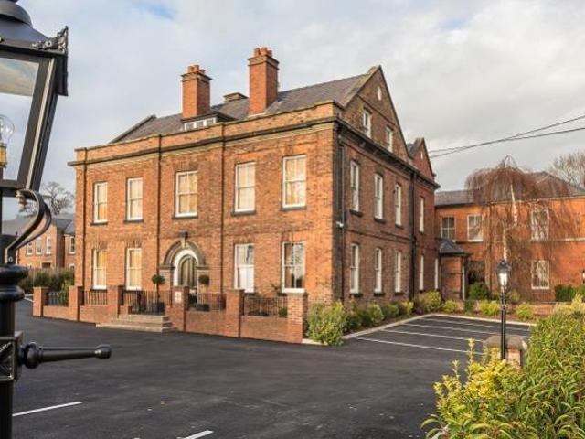 Flat for sale in Sandbach Heath, Sandbach