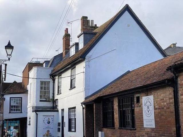 House for sale in Hampshire