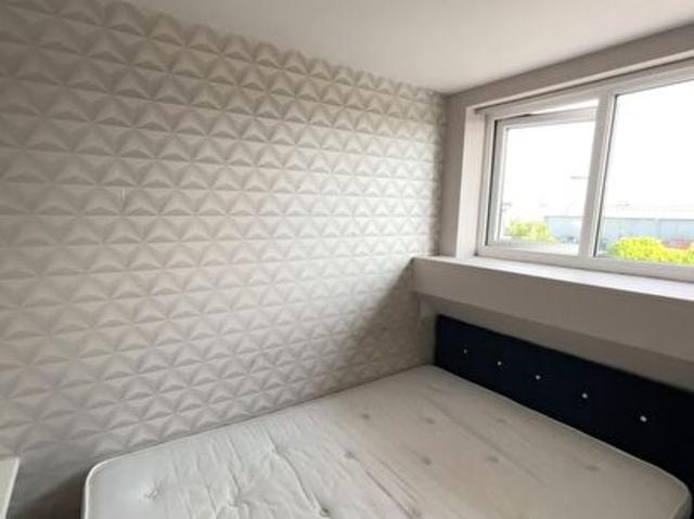 Apartment for rent in Nangreaves, Wales