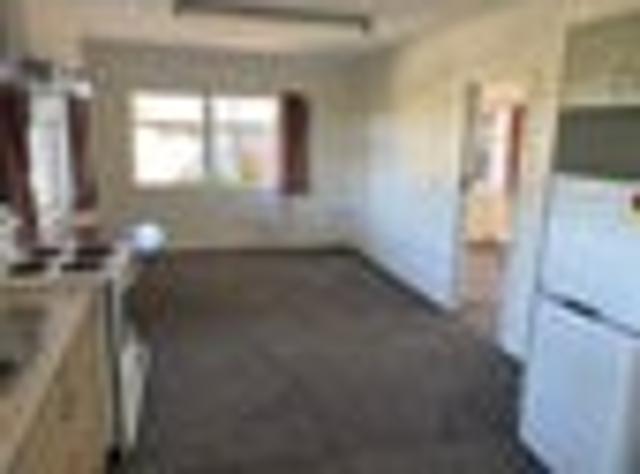 Apartment for rent in Blockhouse Bay