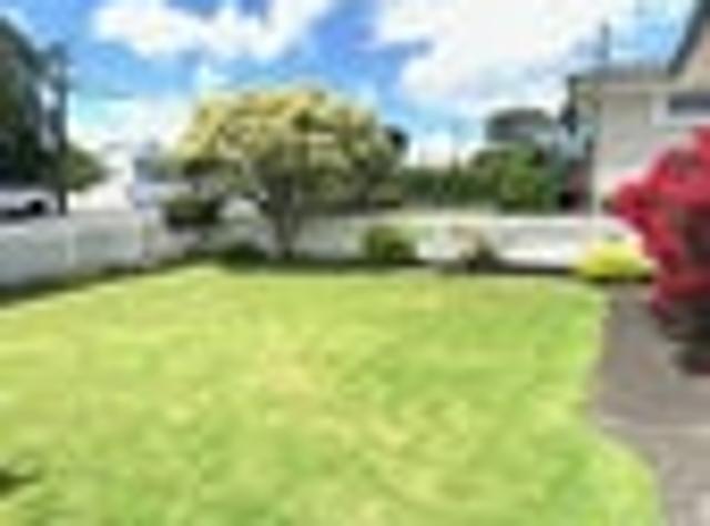 House for rent in Blockhouse Bay, Oroua County