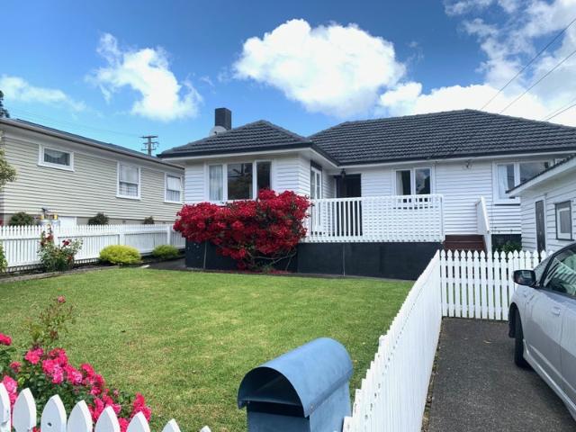 House for rent in Blockhouse Bay, Oroua County