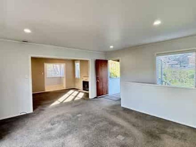 House for rent in Blockhouse Bay, Oroua County