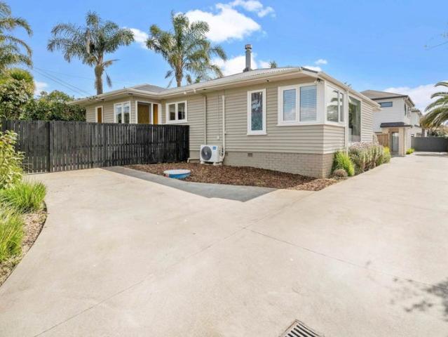 House for rent in Blockhouse Bay, Oroua County