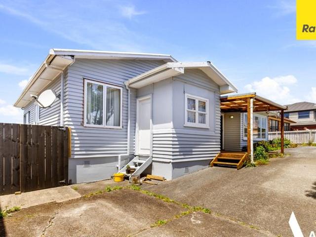 House for rent in Blockhouse Bay, Oroua County
