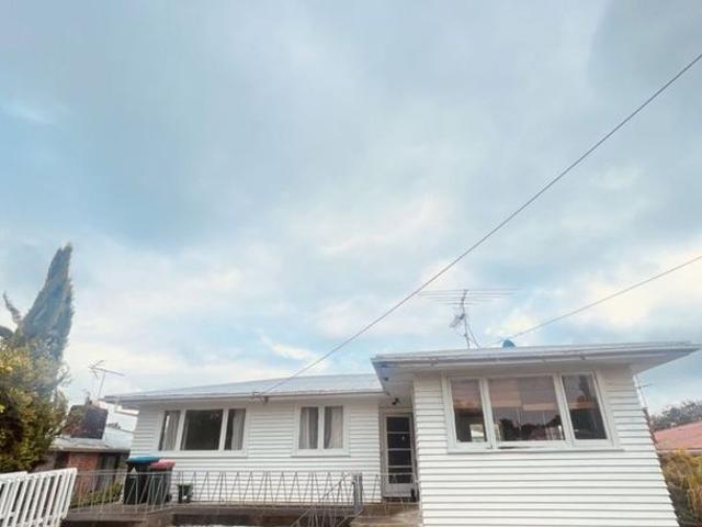 House for rent in Blockhouse Bay, Oroua County