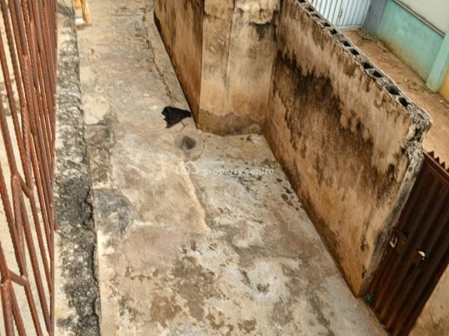 Flat for sale in Alimosho, Abuja