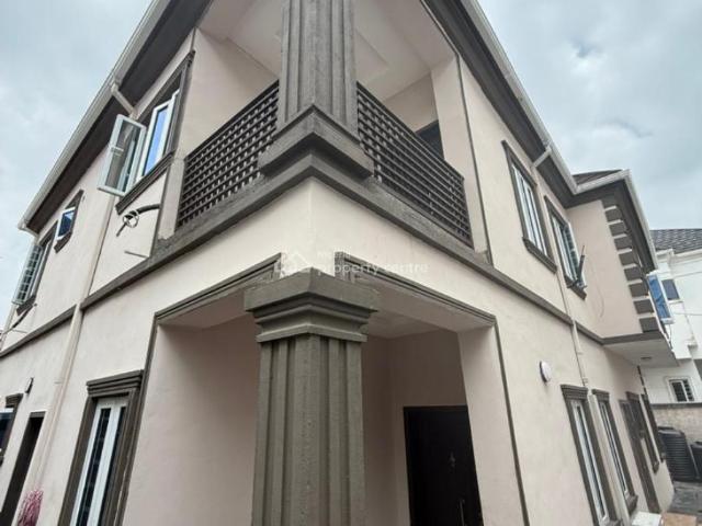 Flat for sale in Eti Osa, Lagos