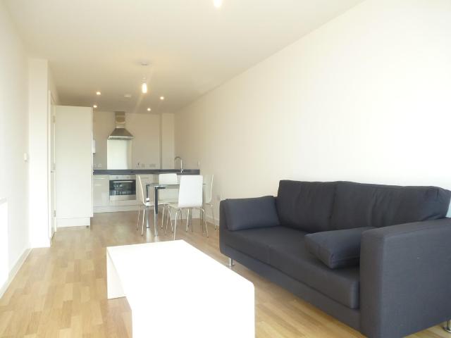 Apartment for rent in Wormholt Estate, Greater London