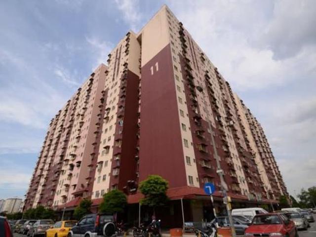 Flat for sale in Petaling Jaya, Petaling