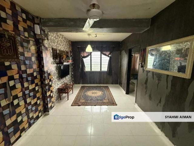 Flat for sale in Selayang, Selangor