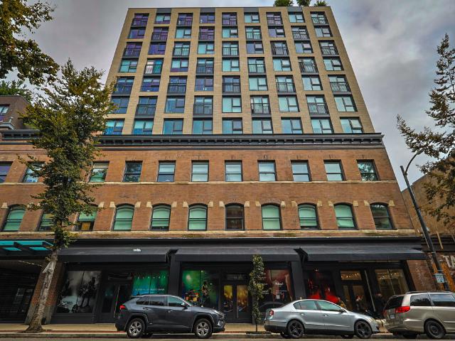 Room for rent in Vancouver, British Columbia