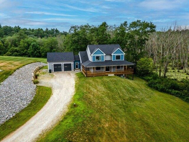 House for sale in Charlton