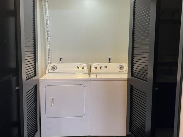 Apartment for rent in Canoga Park, California