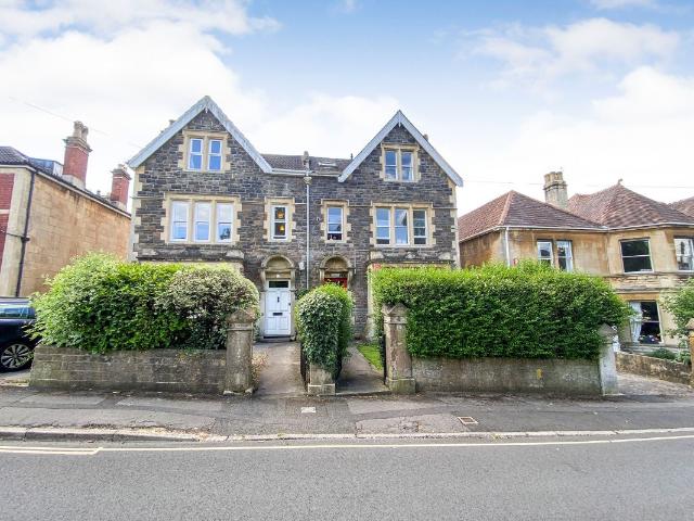 Apartment for rent in Bear Flat, Bath