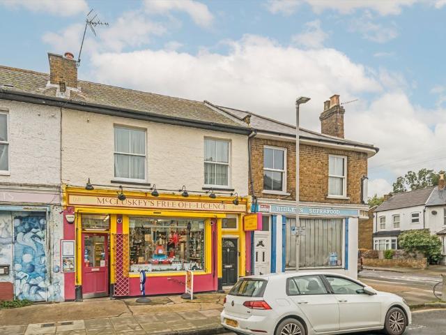 Apartment for rent in Surbiton, Greater London