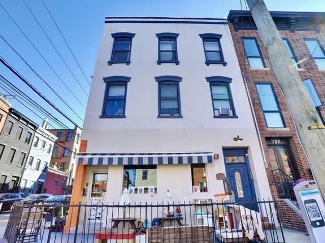Condo for sale in Hudson, New Jersey