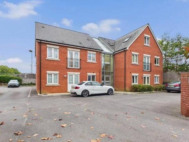 House for sale in Gloucester, Gloucestershire