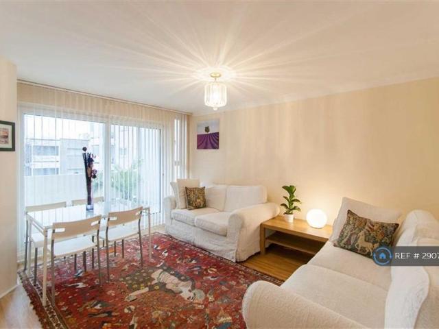 Apartment for rent in London Borough of Ealing, Greater London