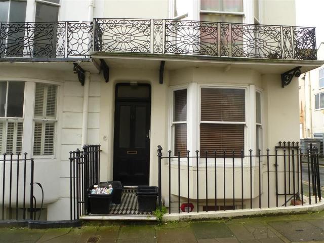 Studio for rent in Kemptown, Brighton