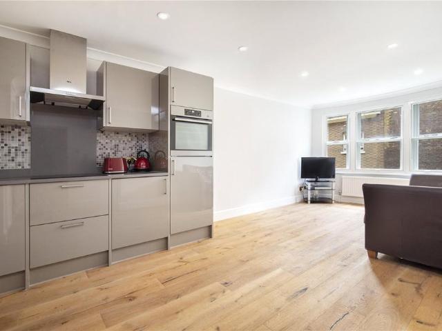 Apartment for rent in Saint Giles, Bloomsbury