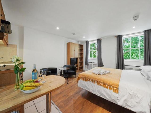 Studio for rent in Saint Pancras, Greater London