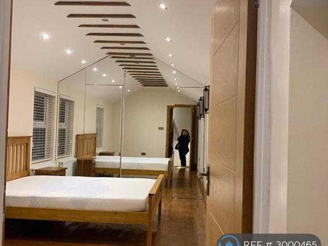 Apartment for rent in Bermondsey, Greater London