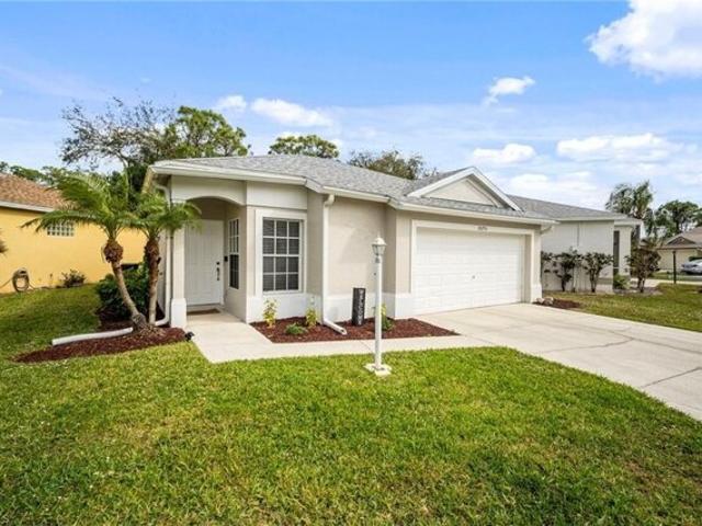 House for sale in Estero