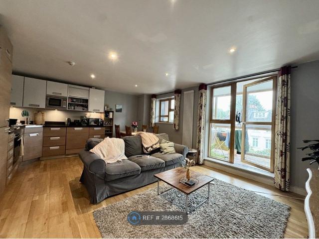 Apartment for rent in East Greenwich, Greater London