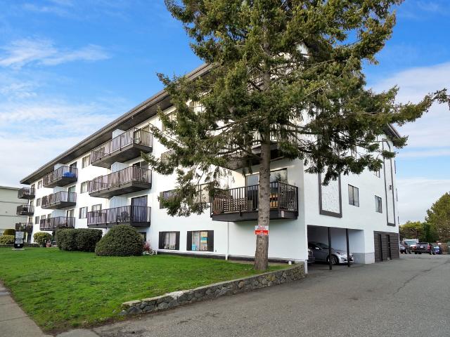 Apartment for rent in Esquimalt, British Columbia