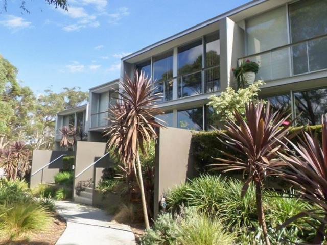 Townhouse for sale in Sutherland, New South Wales
