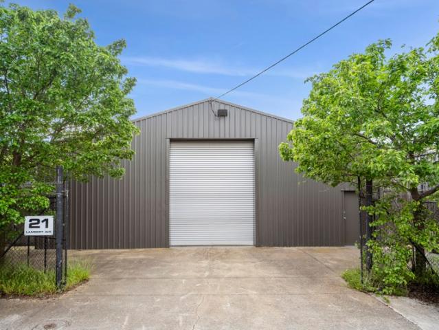 Warehouse for sale in Newtown, Geelong