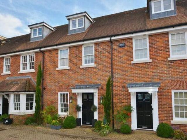 House for sale in Beaconsfield, Penn Bottom