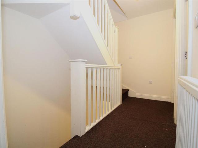 Townhouse for rent in Westcotes, Leicester