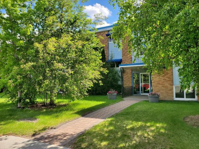 Apartment for rent in Wedgewood, Alberta
