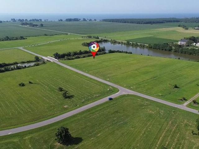 Land for sale in Hertford