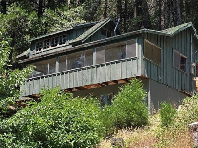 House for sale in Blue Jay, California